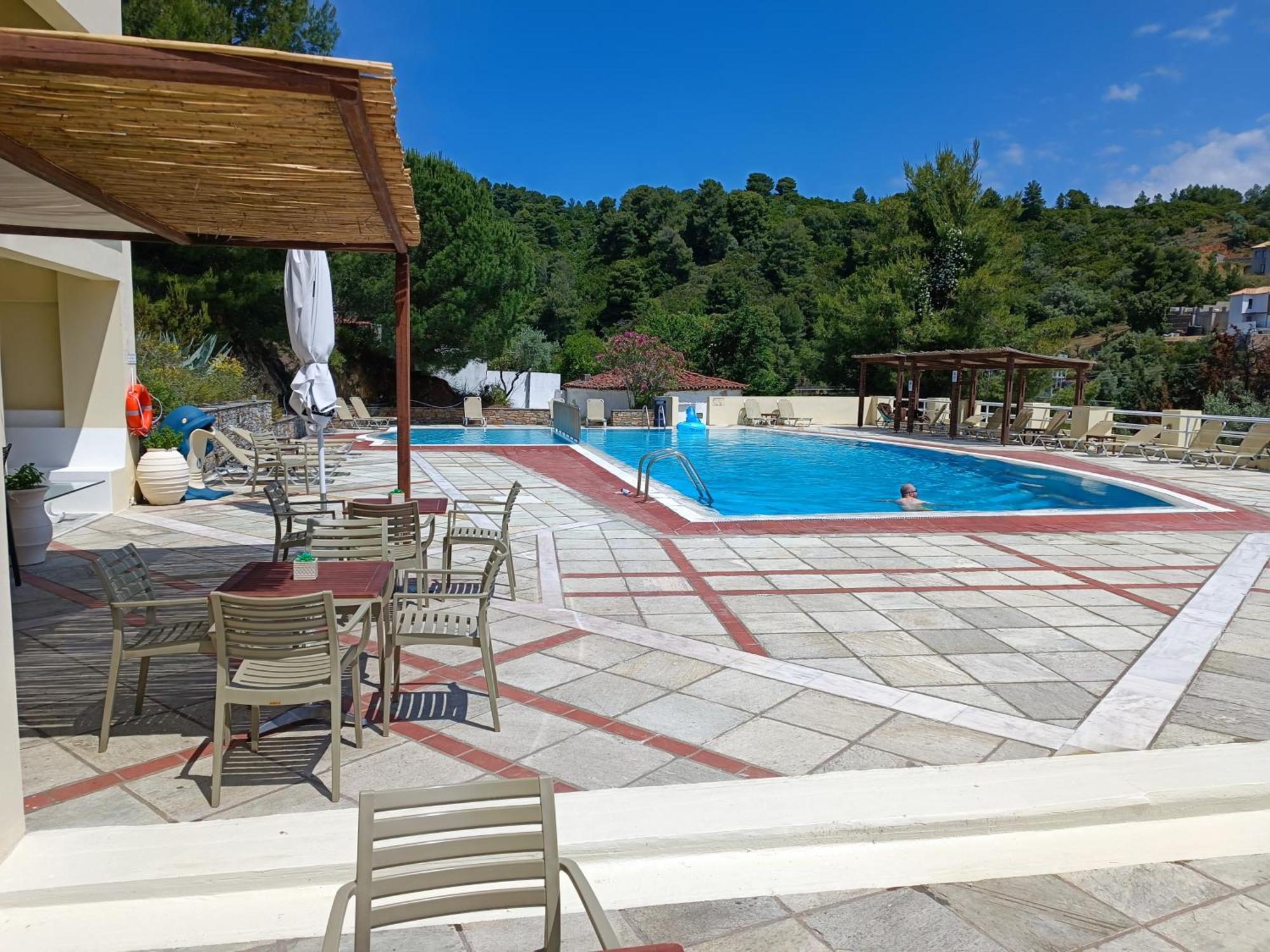 Kanapitsa Mare Hotel Exterior foto
